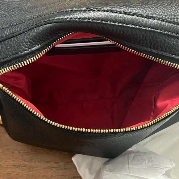 Hammitt VIP Medium Black/Brushed Gold Red Zipper Bag - Picture 6 of 12